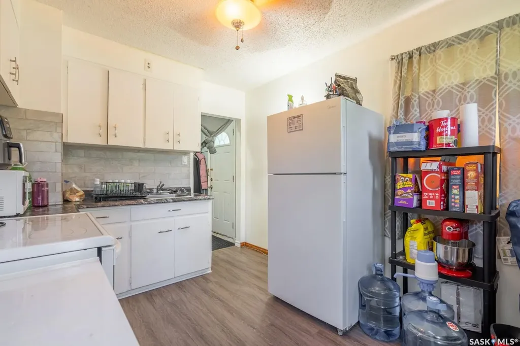 725 Cameron Street Regina SK S4T 2S2