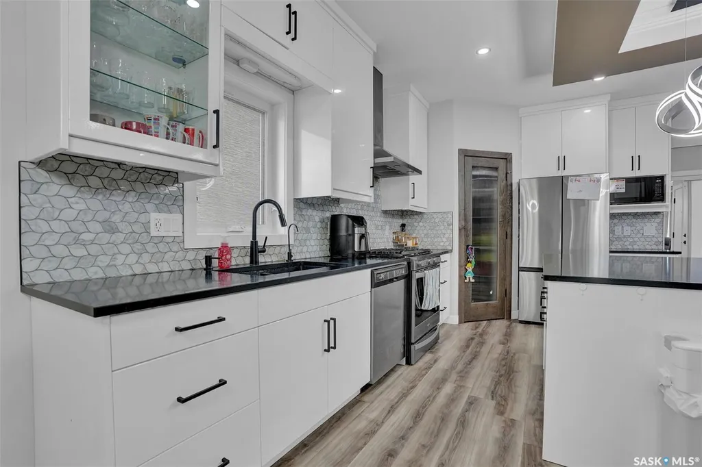 3204 Crosbie Crescent Regina SK S4V 3S4