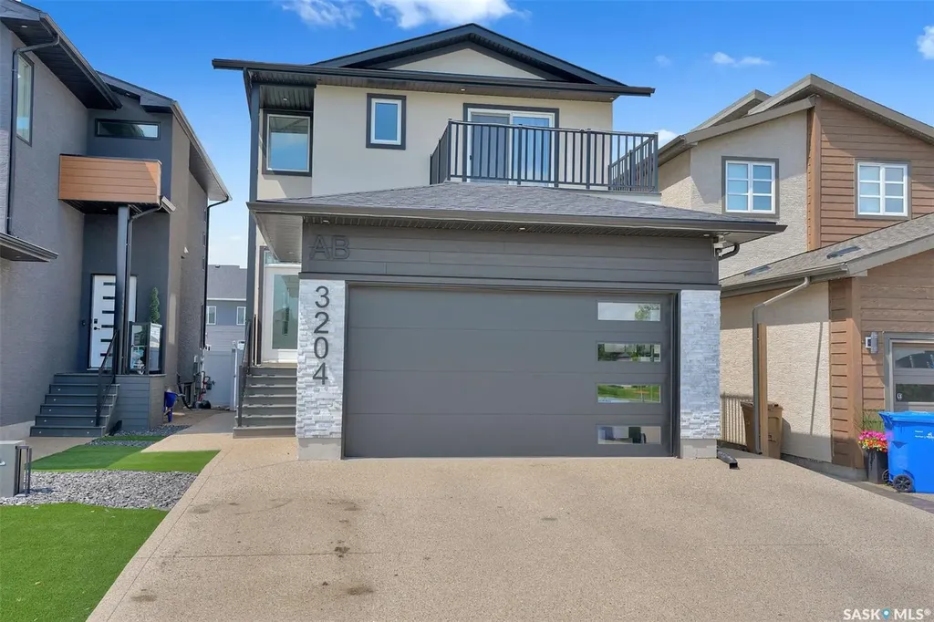3204 Crosbie Crescent Regina SK S4V 3S4
