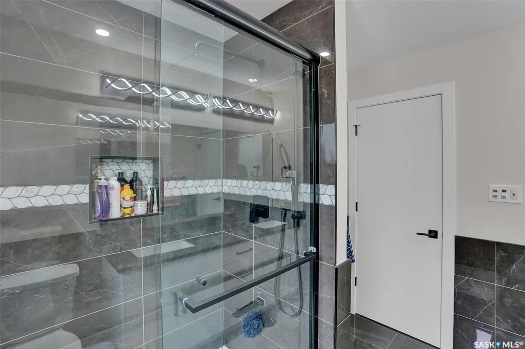 3204 Crosbie Crescent Regina SK S4V 3S4
