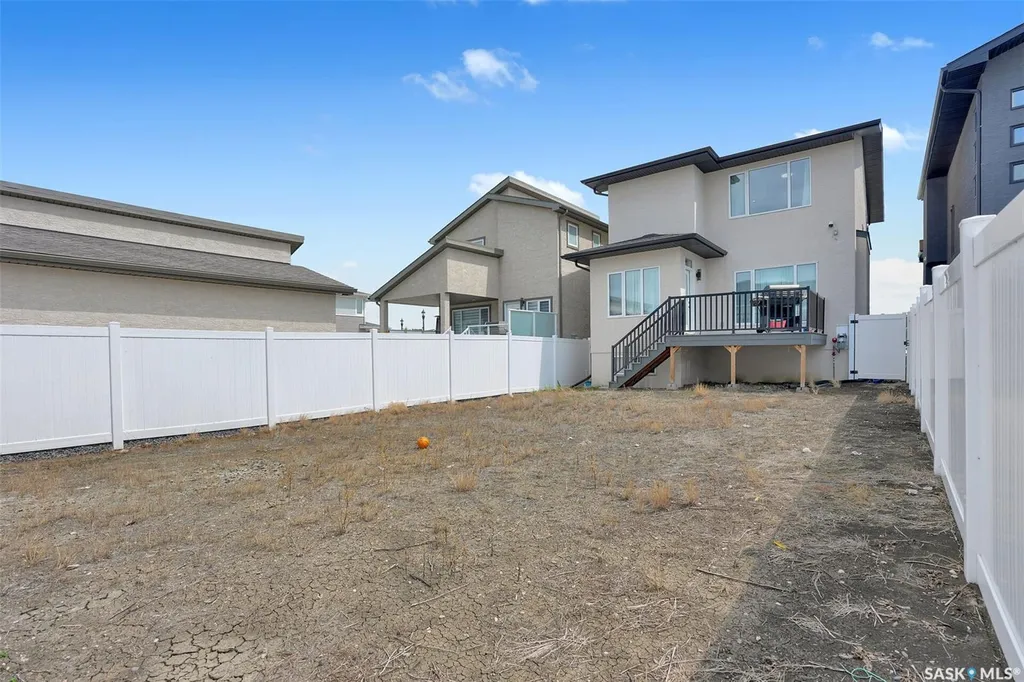 3204 Crosbie Crescent Regina SK S4V 3S4