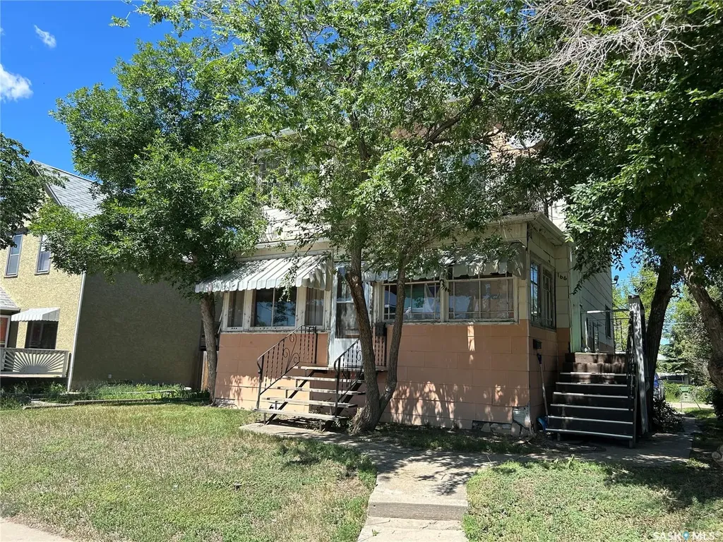 168 Athabasca Street W Moose Jaw SK S6H 2B7