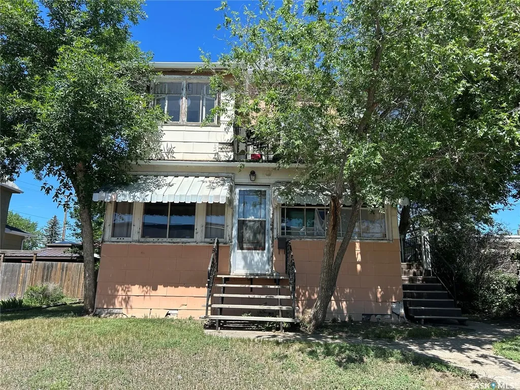 168 Athabasca Street W Moose Jaw SK S6H 2B7