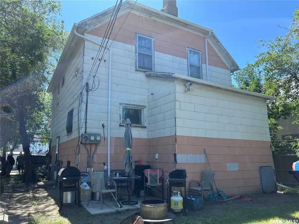 168 Athabasca Street W Moose Jaw SK S6H 2B7