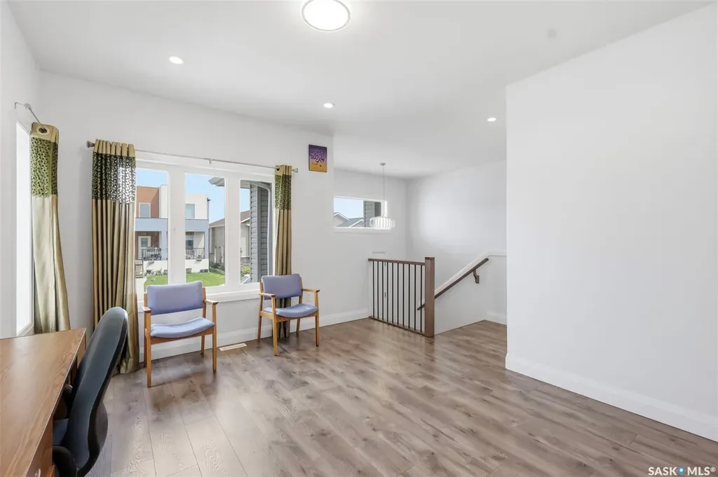 434 Mcarthur Crescent Saskatoon SK S7L 6Y3