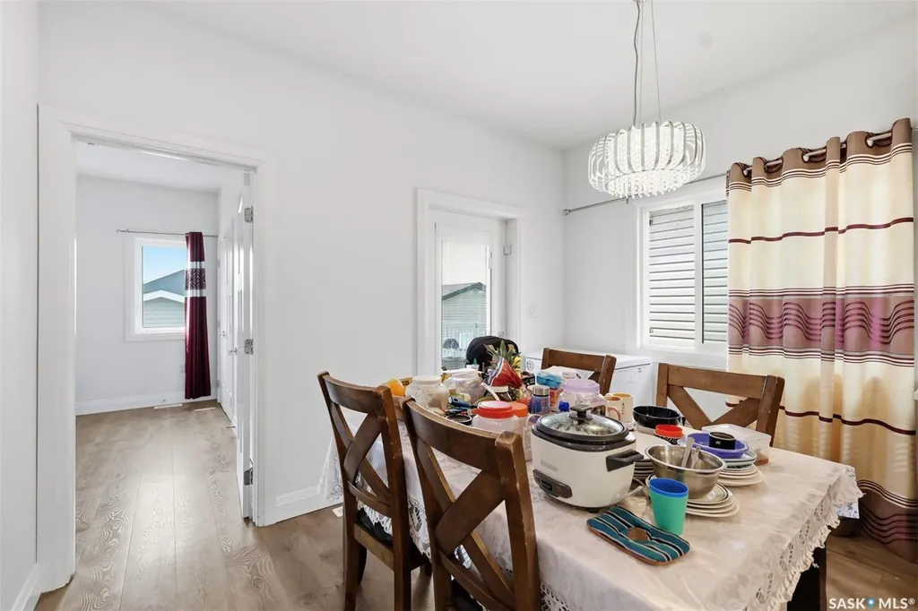 434 Mcarthur Crescent Saskatoon SK S7L 6Y3