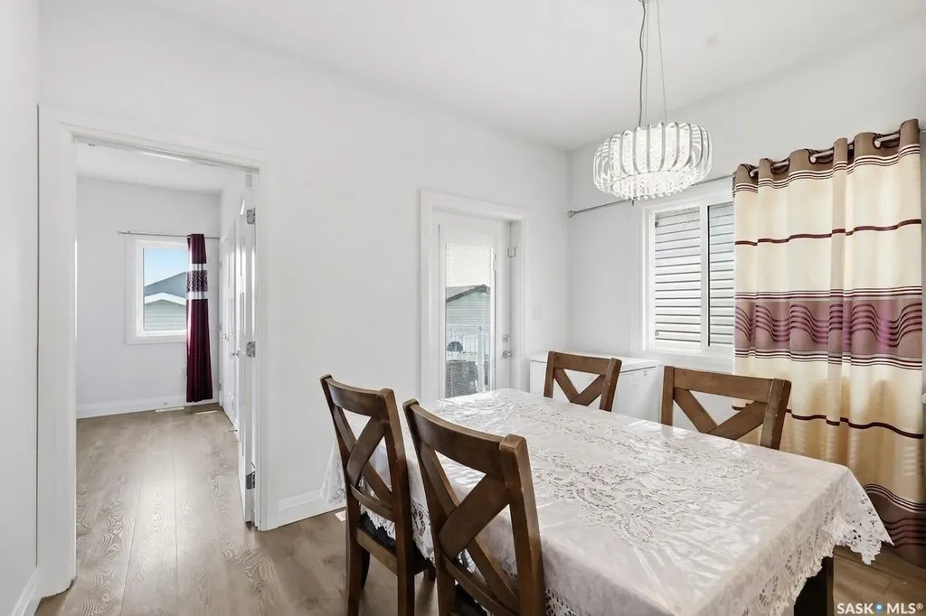 434 Mcarthur Crescent Saskatoon SK S7L 6Y3