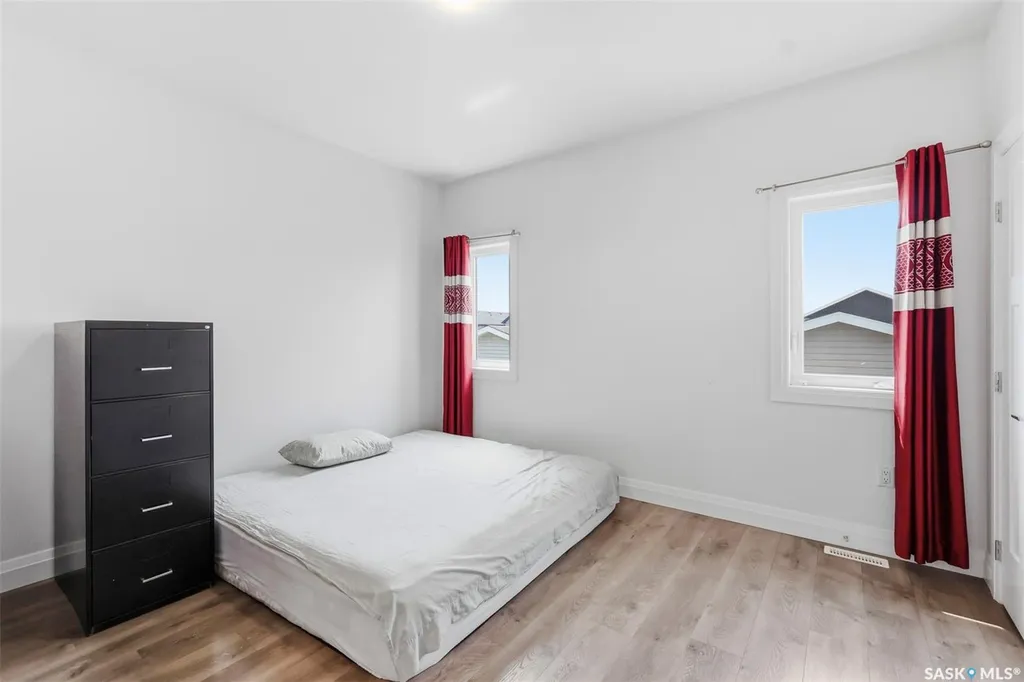 434 Mcarthur Crescent Saskatoon SK S7L 6Y3