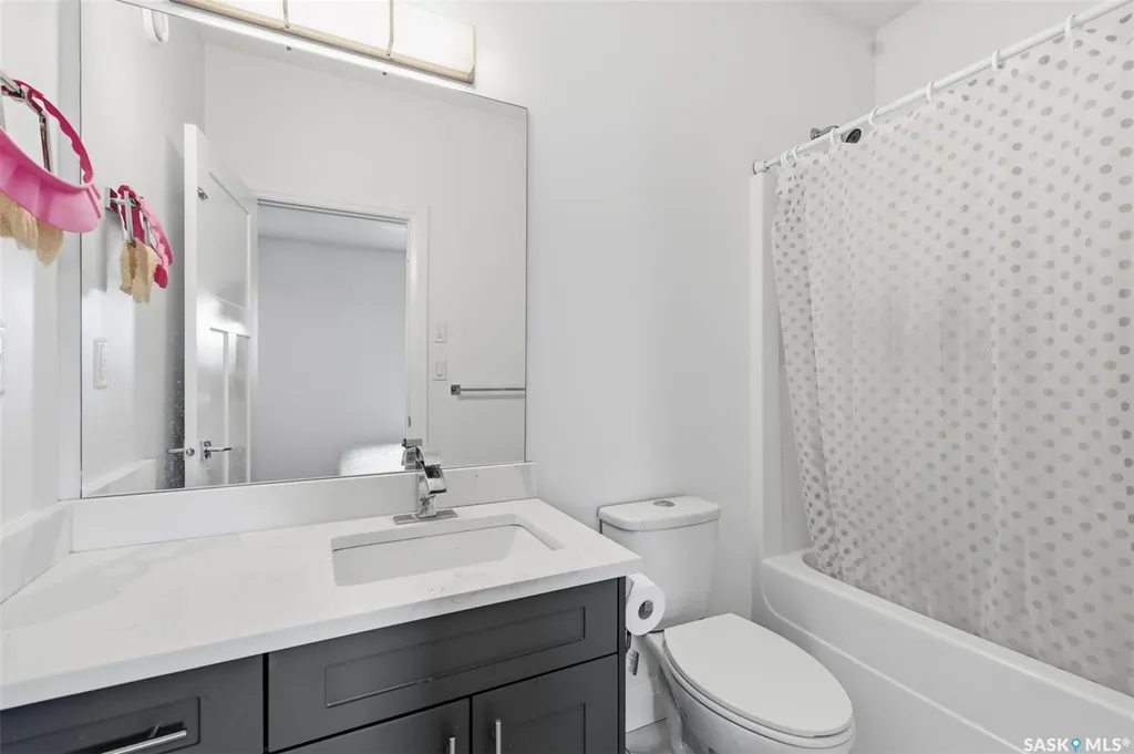 434 Mcarthur Crescent Saskatoon SK S7L 6Y3