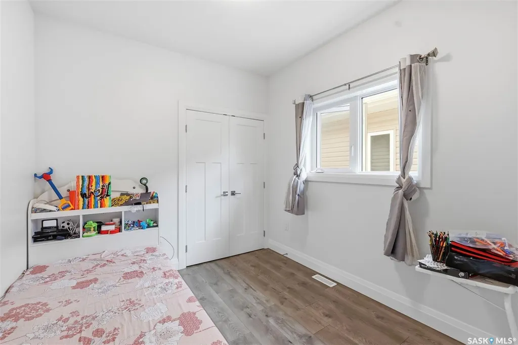 434 Mcarthur Crescent Saskatoon SK S7L 6Y3