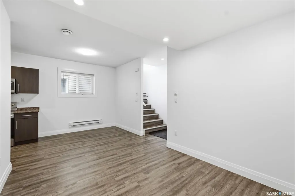 434 Mcarthur Crescent Saskatoon SK S7L 6Y3