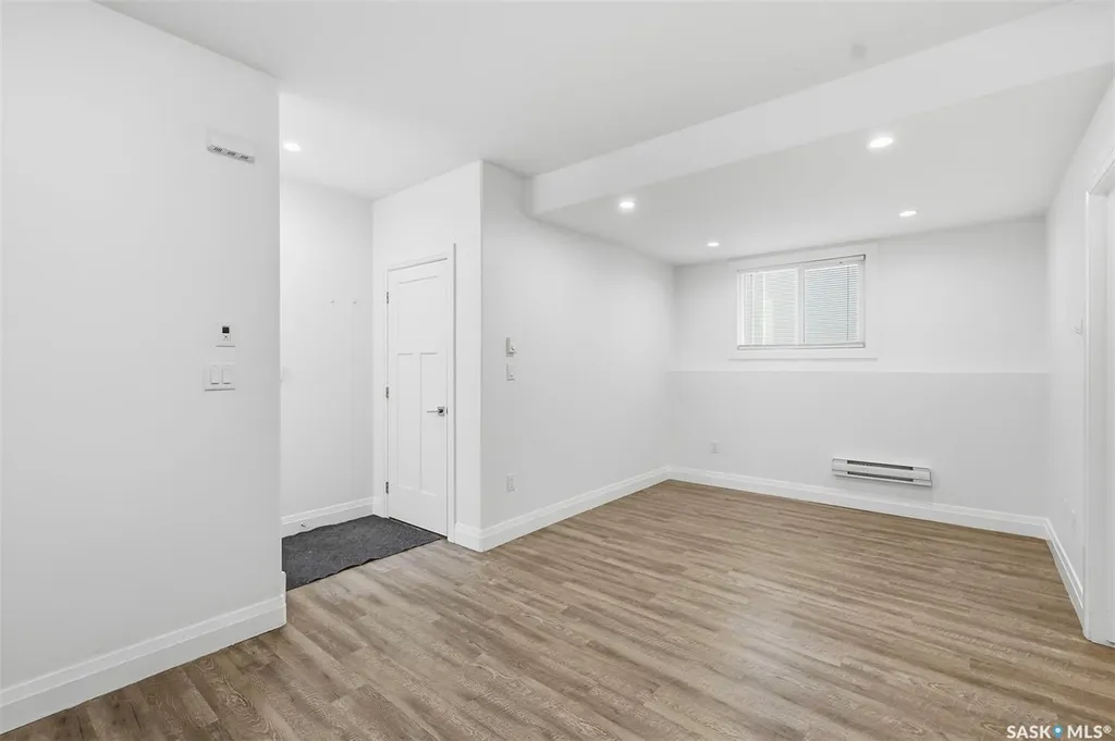 434 Mcarthur Crescent Saskatoon SK S7L 6Y3