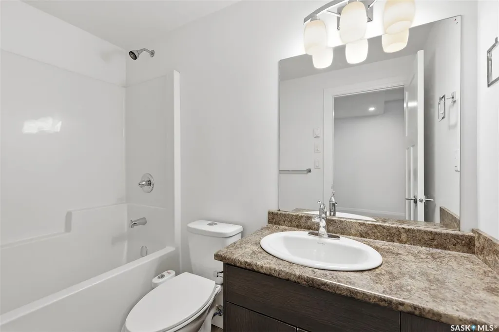 434 Mcarthur Crescent Saskatoon SK S7L 6Y3
