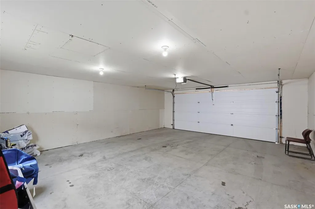 434 Mcarthur Crescent Saskatoon SK S7L 6Y3