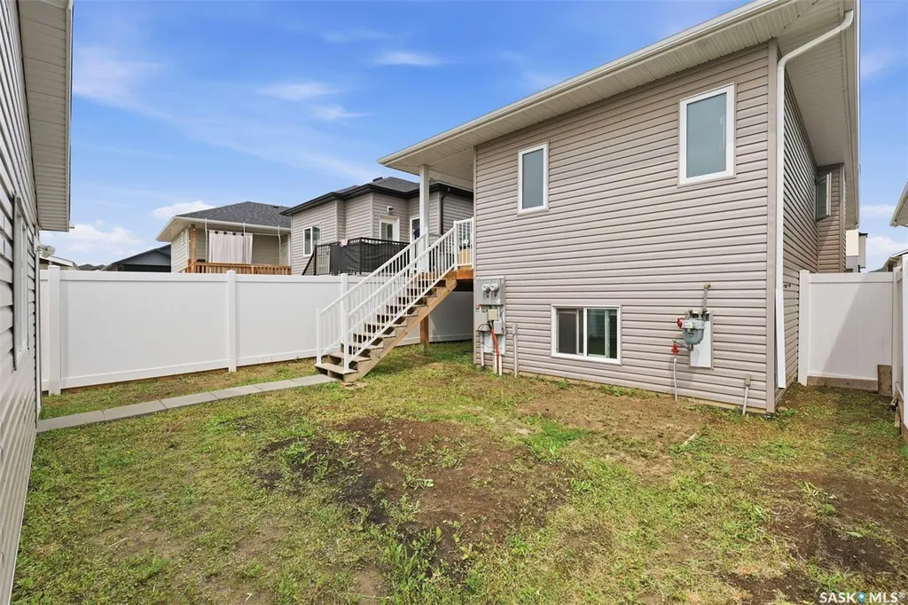 434 Mcarthur Crescent Saskatoon SK S7L 6Y3