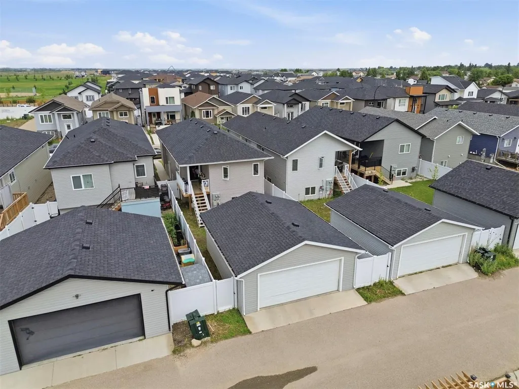 434 Mcarthur Crescent Saskatoon SK S7L 6Y3