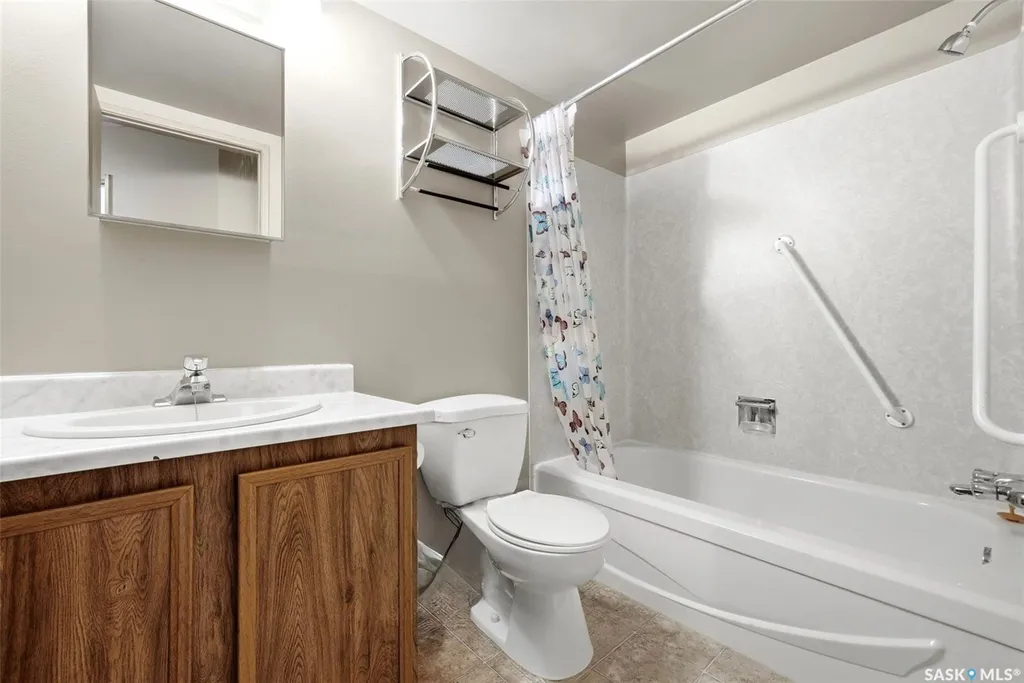 2921 Harding Street Regina SK S4V 1B9