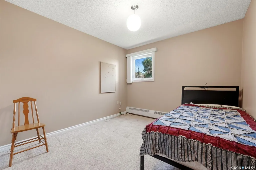 2921 Harding Street Regina SK S4V 1B9