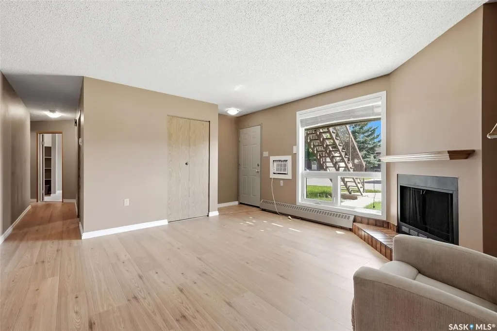 2921 Harding Street Regina SK S4V 1B9