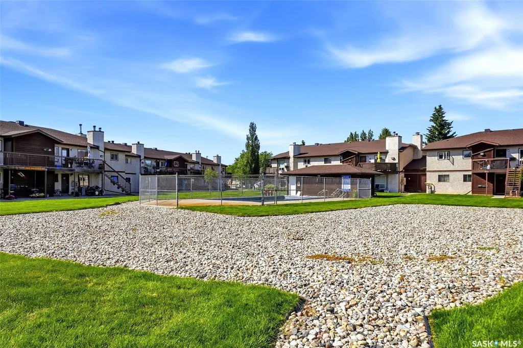 2921 Harding Street Regina SK S4V 1B9