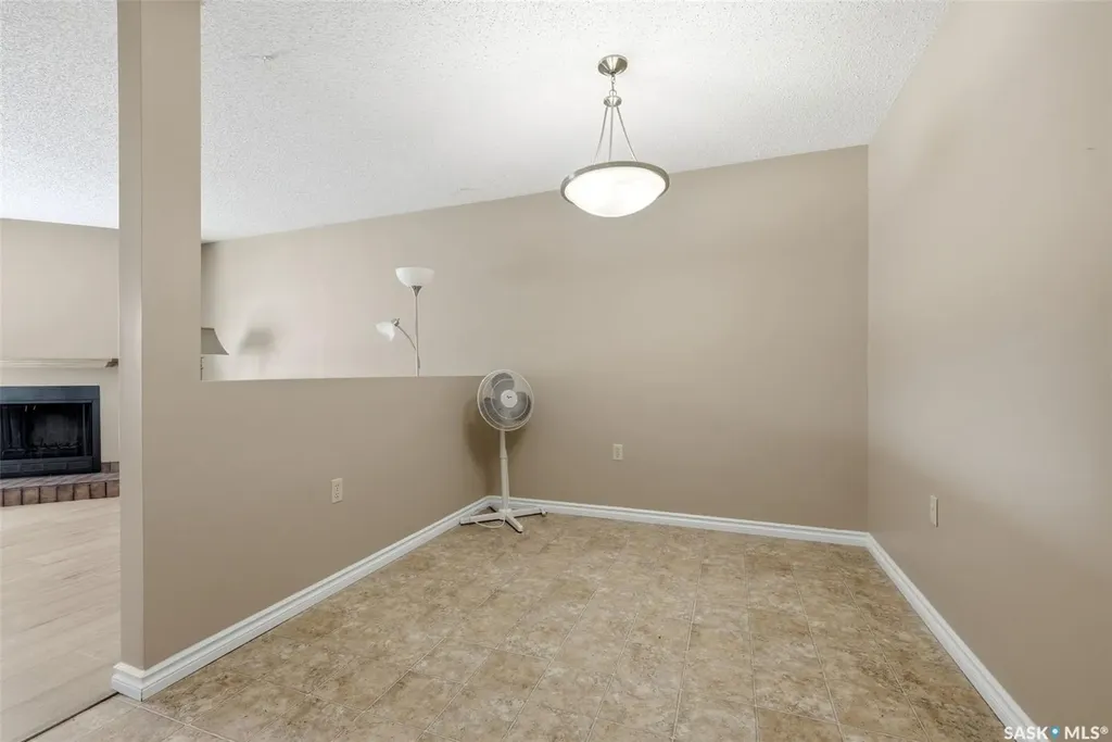 2921 Harding Street Regina SK S4V 1B9