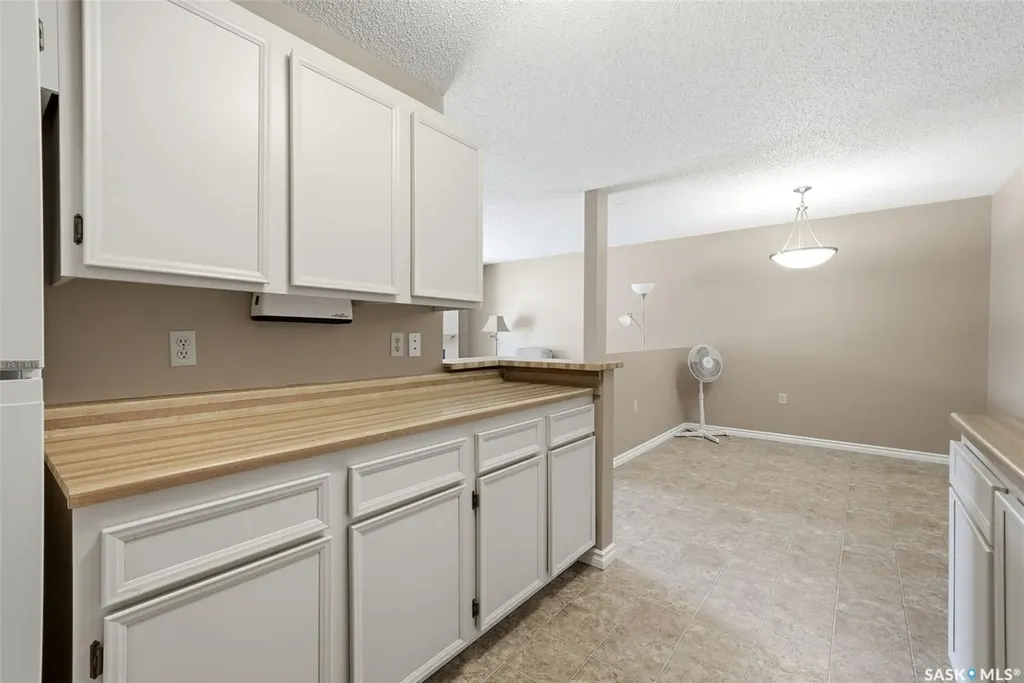 2921 Harding Street Regina SK S4V 1B9