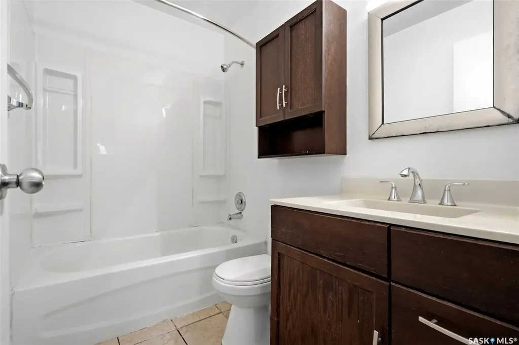 766 Hayworth Crescent N Regina SK S4X 1Y1