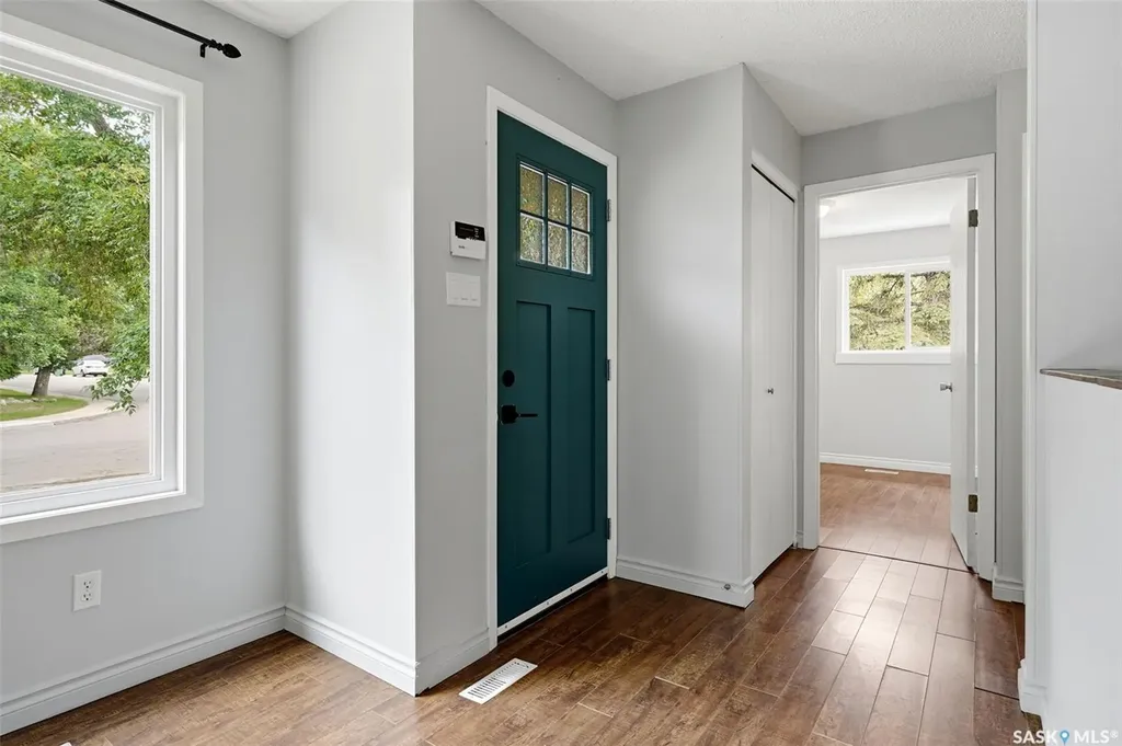 766 Hayworth Crescent N Regina SK S4X 1Y1