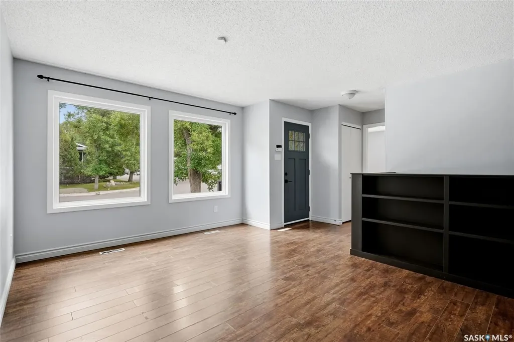 766 Hayworth Crescent N Regina SK S4X 1Y1