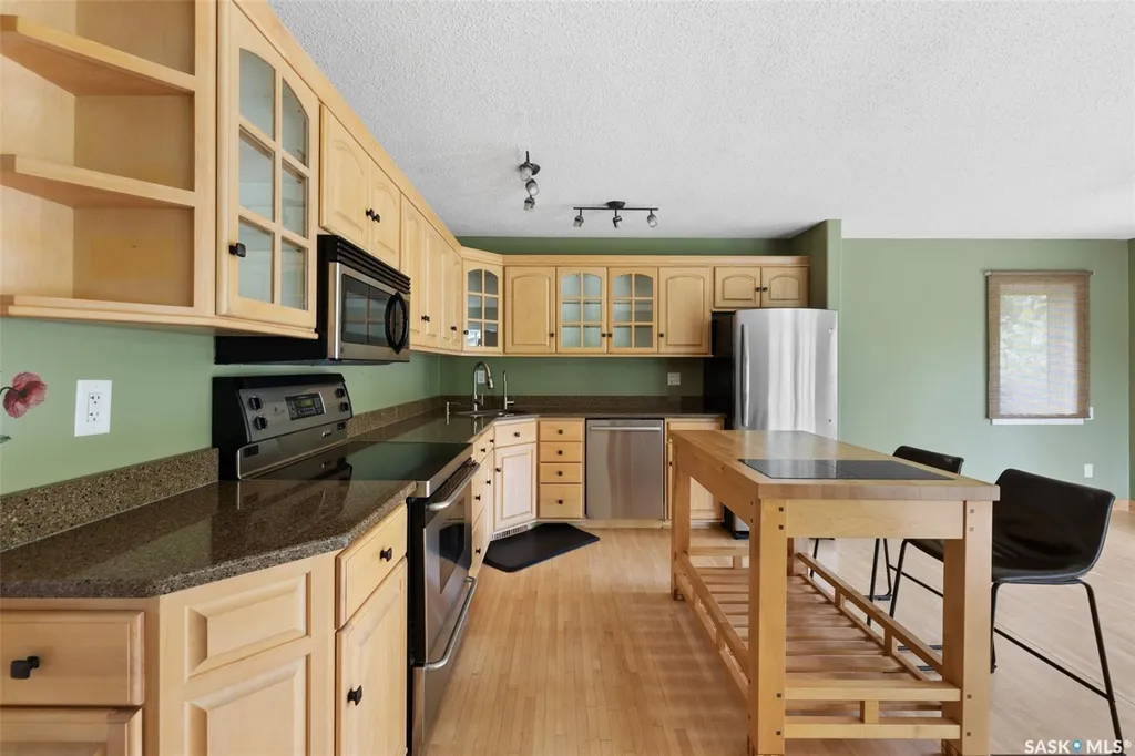 34 Plainsview Drive Regina SK S4S 6K3