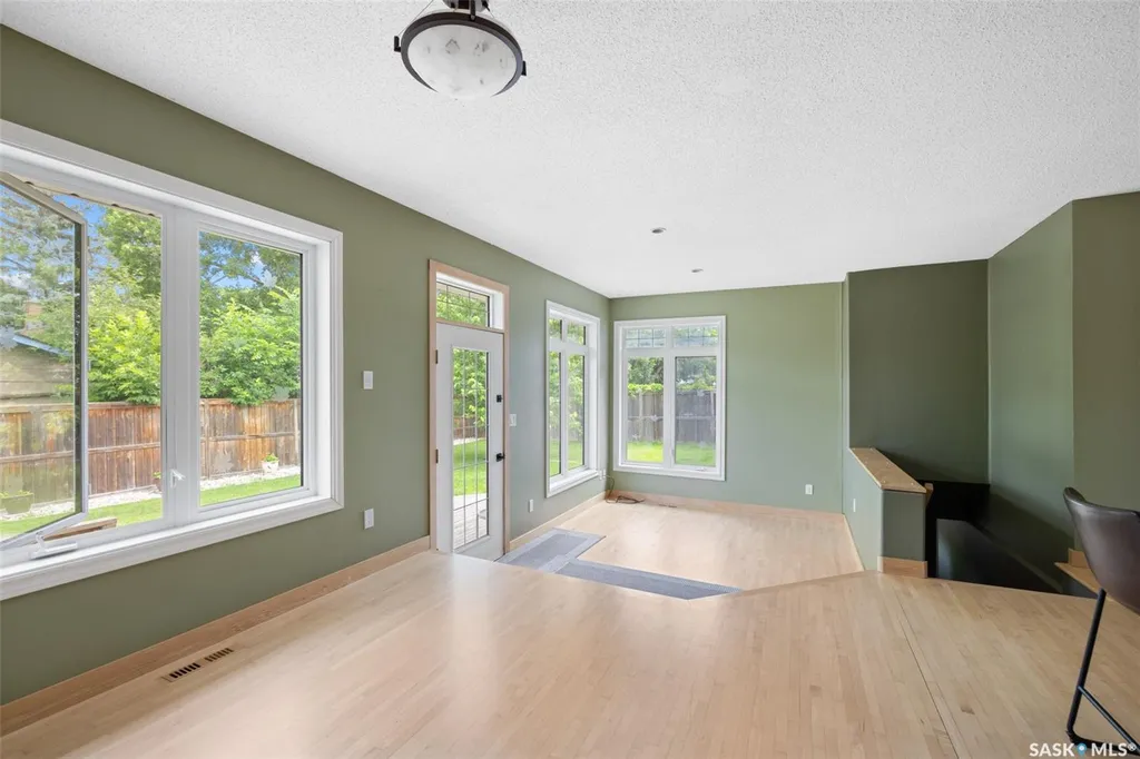 34 Plainsview Drive Regina SK S4S 6K3