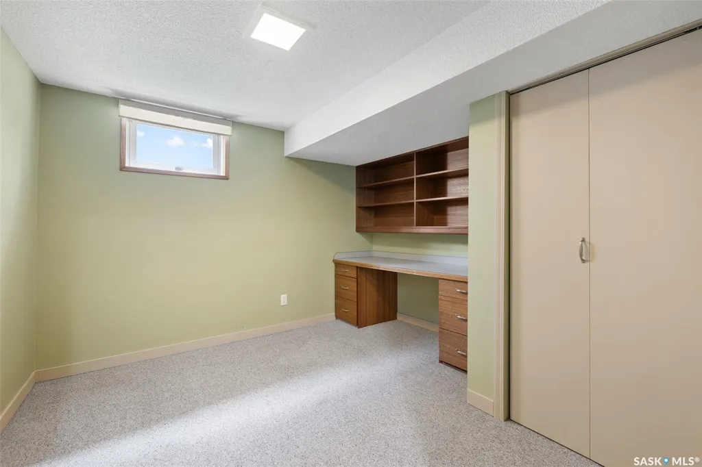 34 Plainsview Drive Regina SK S4S 6K3
