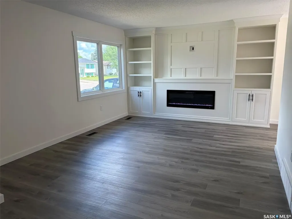 565 32nd Street W Prince Albert SK S6V 6B7