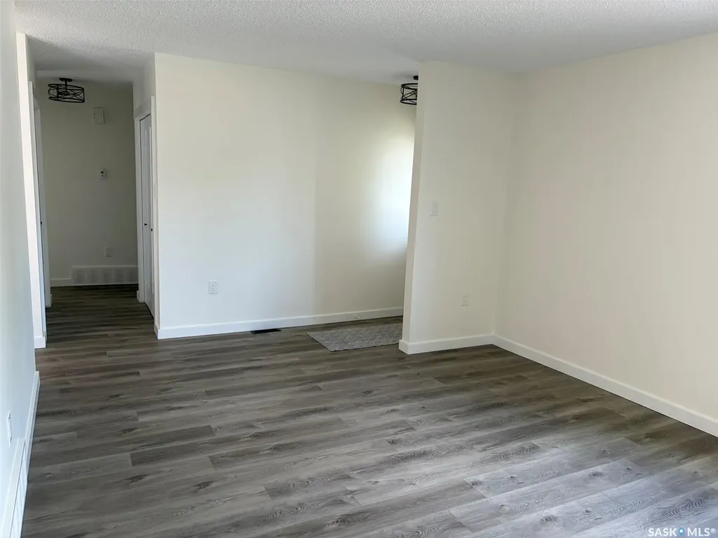 565 32nd Street W Prince Albert SK S6V 6B7