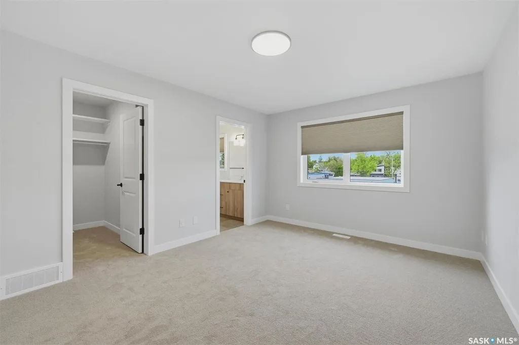 1118 9th Street E Saskatoon SK S7H 0N4