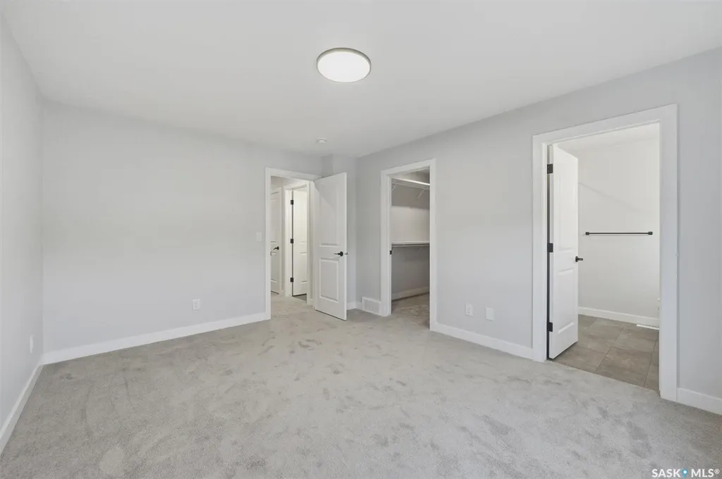 1118 9th Street E Saskatoon SK S7H 0N4