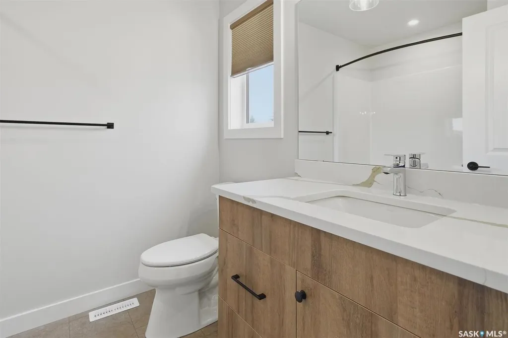 1118 9th Street E Saskatoon SK S7H 0N4