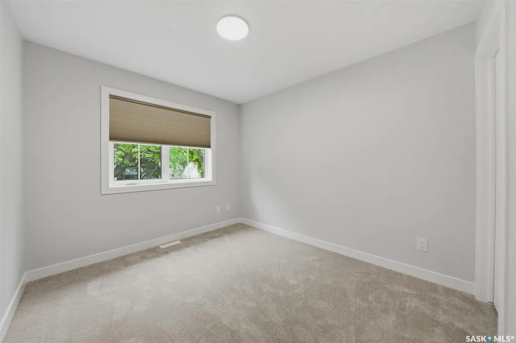 1118 9th Street E Saskatoon SK S7H 0N4