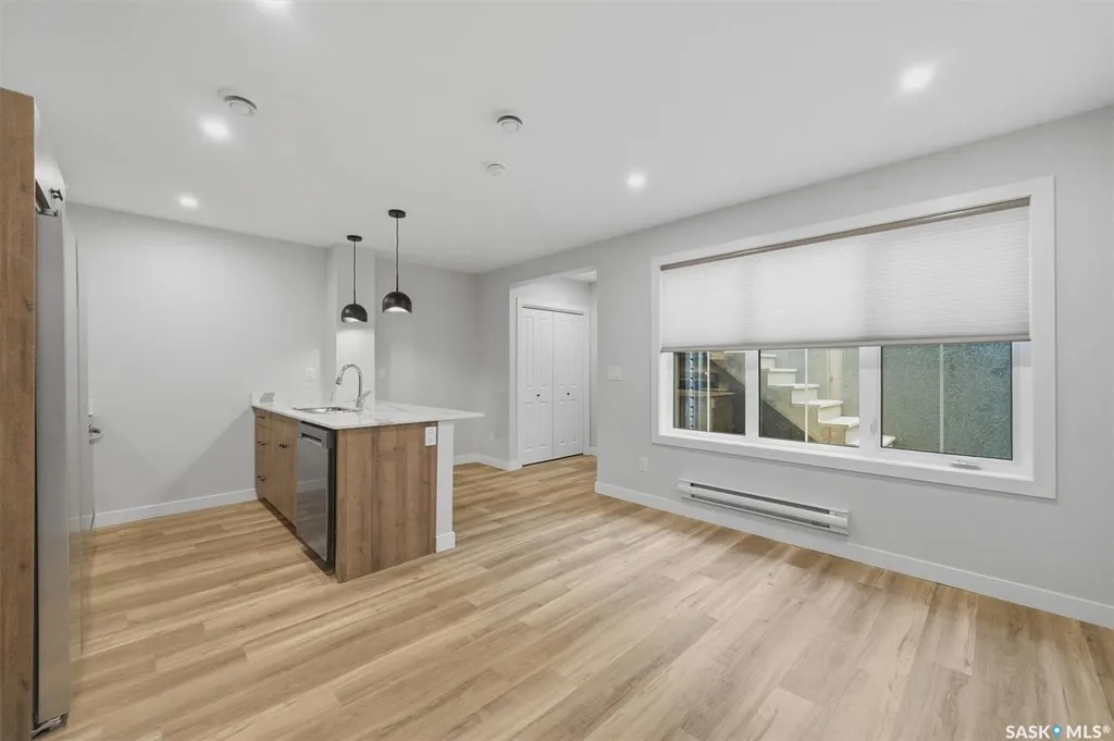 1118 9th Street E Saskatoon SK S7H 0N4
