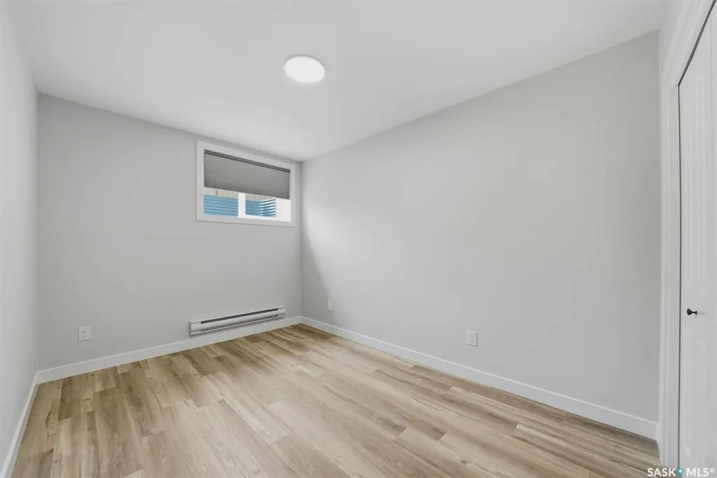 1118 9th Street E Saskatoon SK S7H 0N4