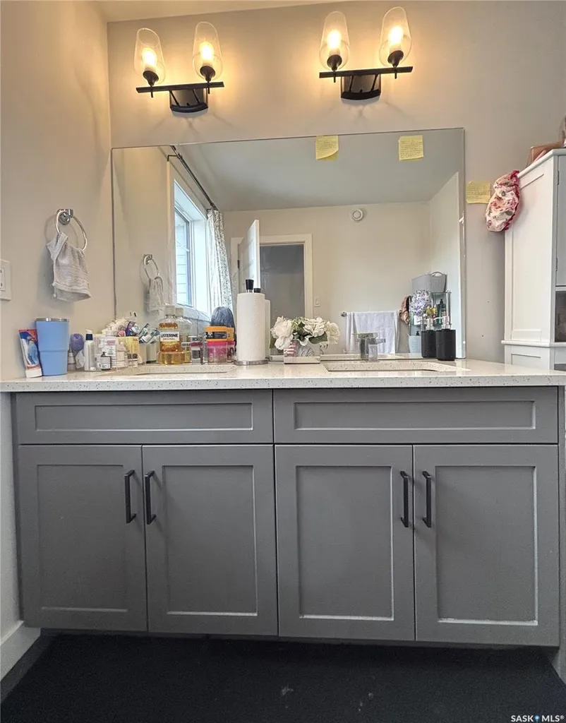254 Aniskotaw Manor Saskatoon SK S7V 1L9