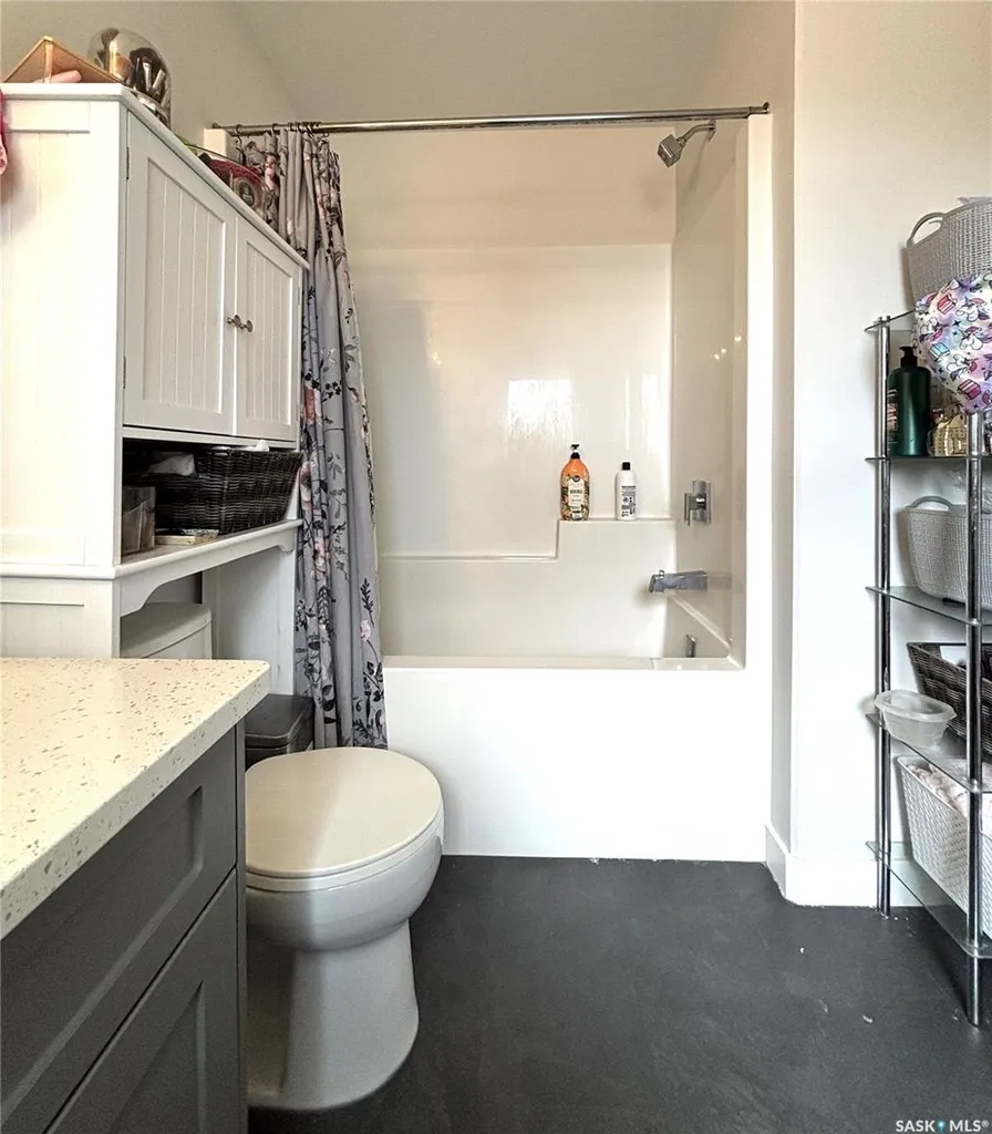 254 Aniskotaw Manor Saskatoon SK S7V 1L9