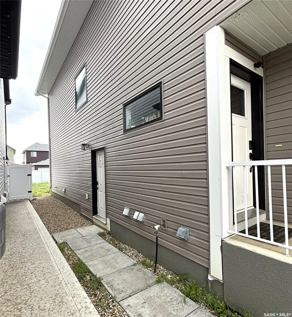 254 Aniskotaw Manor Saskatoon SK S7V 1L9