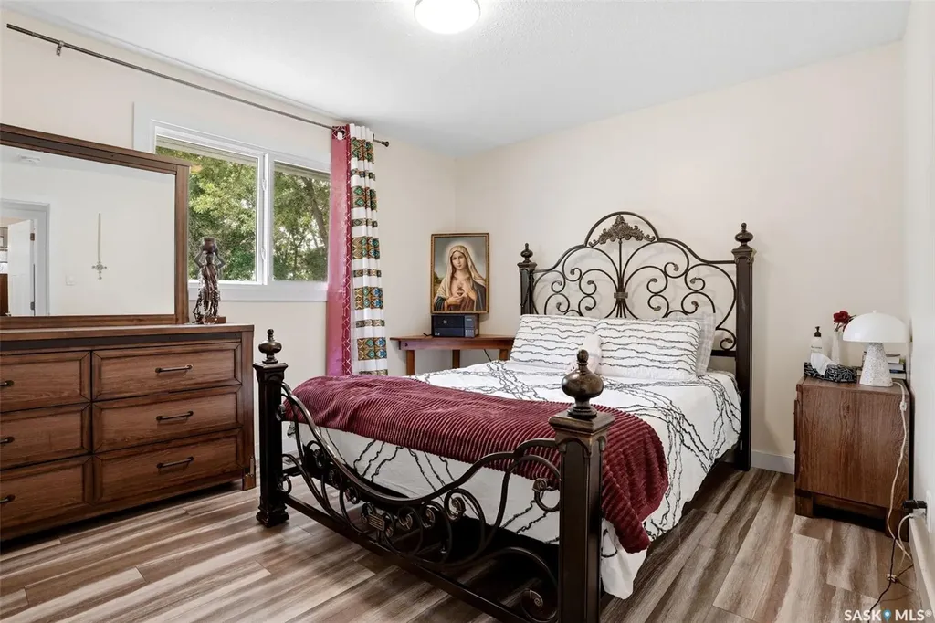 46 Mossing Bay Regina SK S4N 4H4