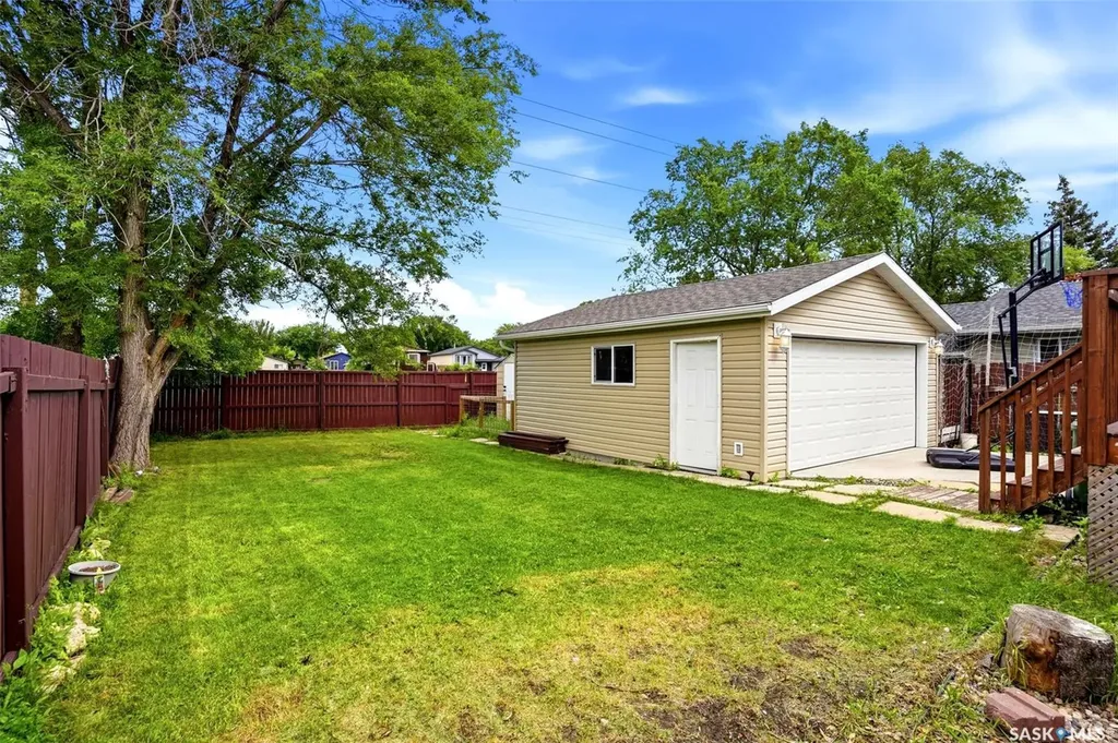 46 Mossing Bay Regina SK S4N 4H4