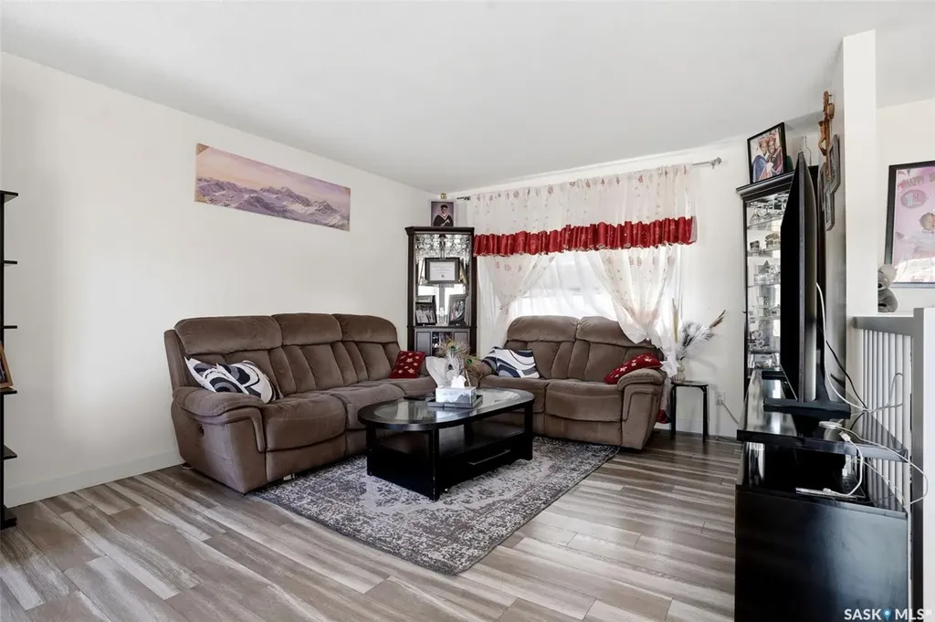 46 Mossing Bay Regina SK S4N 4H4