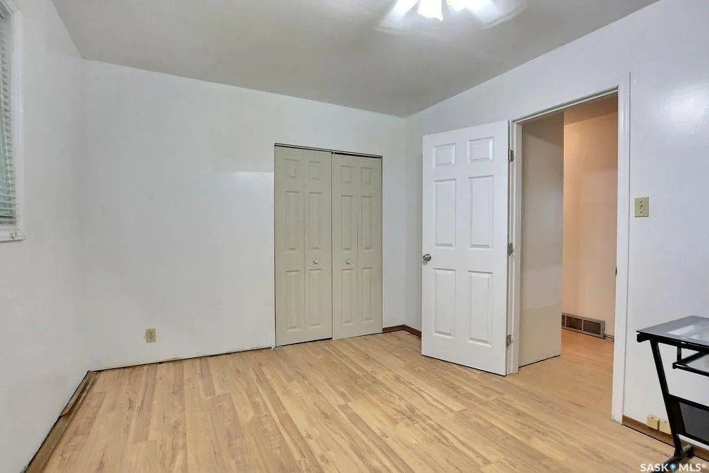1046 Lindsay Street Regina SK S4N 3A9