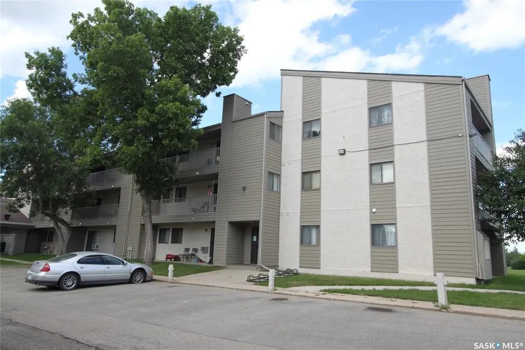 207C Tait Place Saskatoon SK S7H 5L8