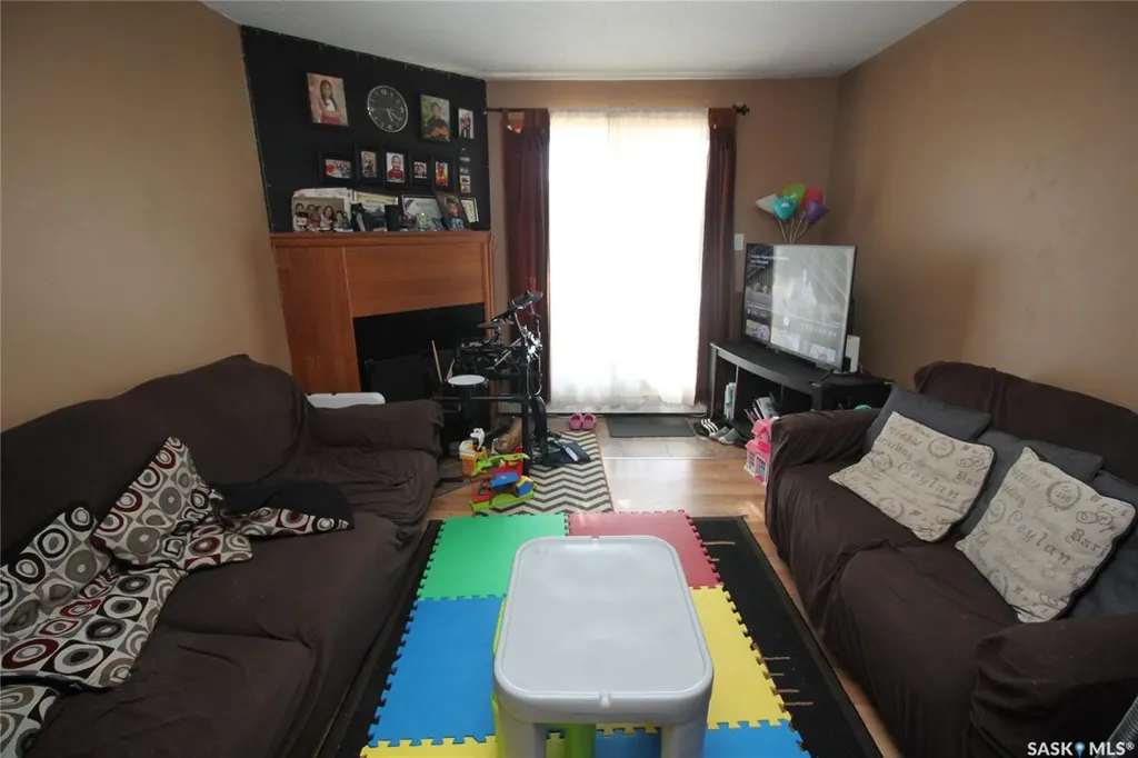 207C Tait Place Saskatoon SK S7H 5L8