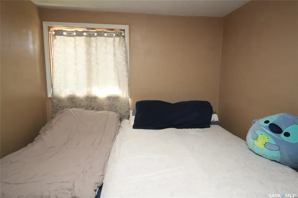 207C Tait Place Saskatoon SK S7H 5L8